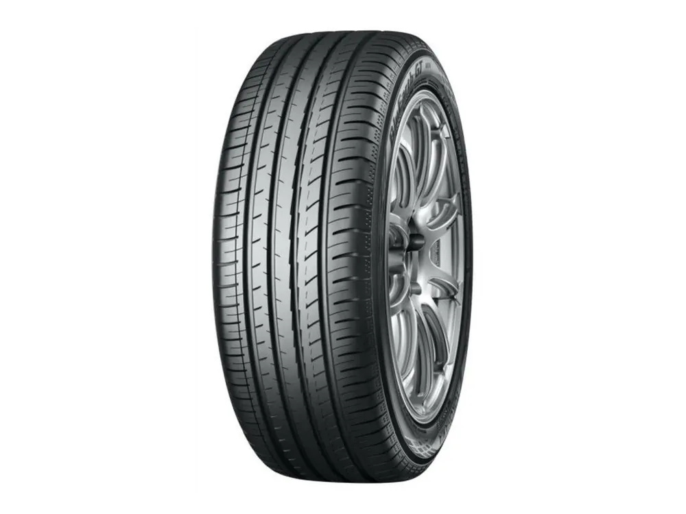 Yokohama 215/55 R16 BluEarth-GT AE51 97W XL Doprava Zdarma
