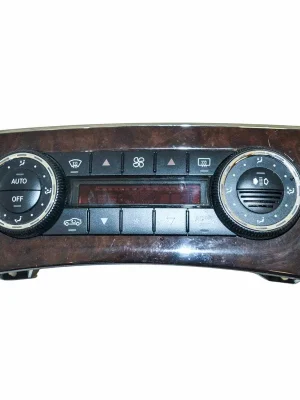 klimatronic + rámeček MERCEDES-BENZ C (W203) liftA2038301985 - lehce poškrábaný Levný
