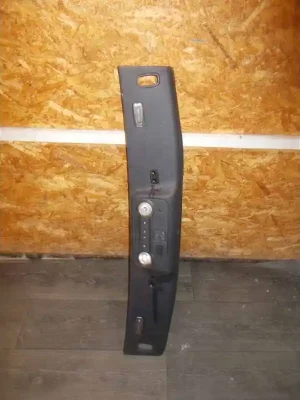 Bezpečná Platba panel pro rám čelního skla VW EOS 1Q01Q0867390N