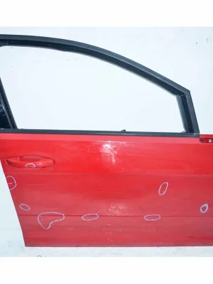 Akce dveře přední pravé VW Golf VII 5G05G4831056AN - poškozené (Holé)