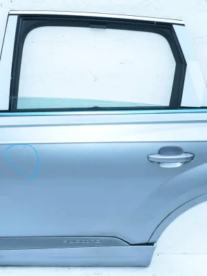 Akce dveře zadní levé AUDI Q7 4M0 16-> - poškrábaný lak (Holé)