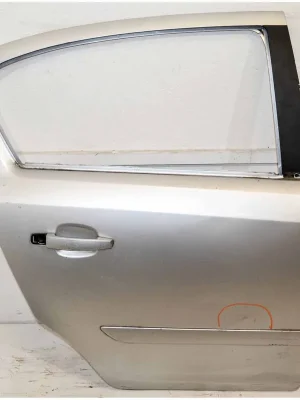 Novinka dveře zadní pravé - holé OPEL Astra H - lehce poškozené
